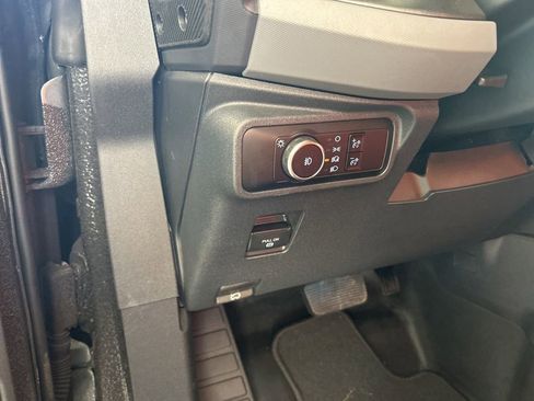 Used 2024 Ford Bronco Black Diamond image 48