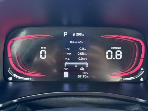 Used 2024 Kia Soul LX w/ Option Group 015 FWD image 32