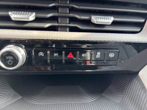 New 2026 Ford Explorer Active w/ Active Comfort Package RWD image 30