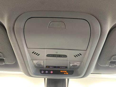 Used 2020 Chevrolet Blazer LT w/ Sound & Technology Package image 39