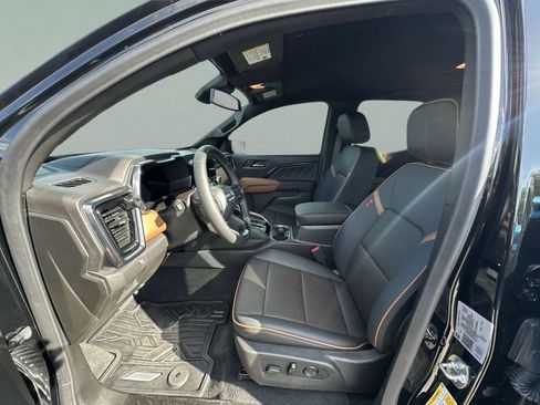 Used 2026 GMC Canyon AT4 w/ AT4 Premium Package AWD/4WD image 18
