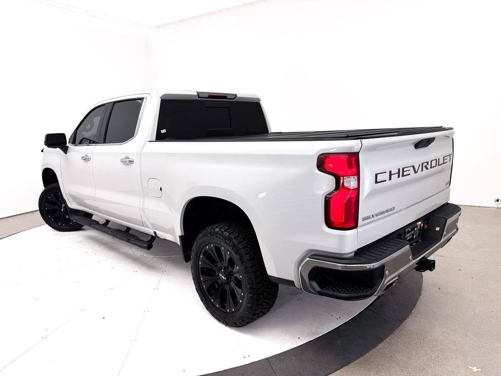 Used 2020 Chevrolet Silverado 1500 LTZ w/ LTZ Plus Package AWD/4WD image 2