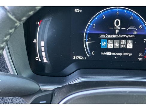 Certified 2024 Toyota Corolla XSE image 30