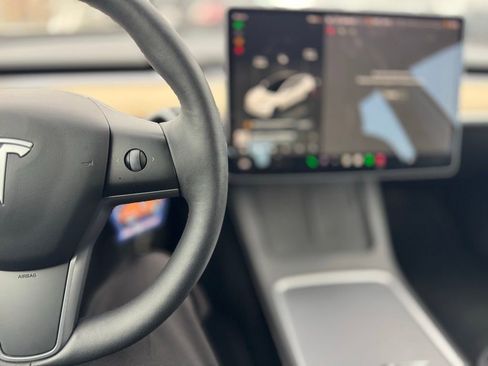 Used 2022 Tesla Model 3 Long Range image 8