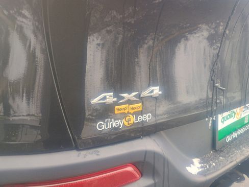 Used 2016 Jeep Cherokee Limited image 7