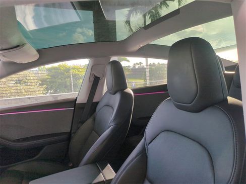 Used 2024 Tesla Model 3 Standard Range image 21