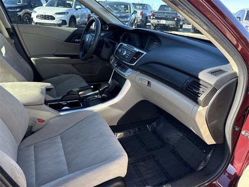 Used 2014 Honda Accord Base image 16