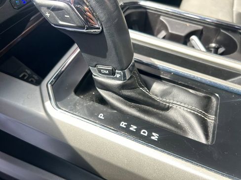 Used 2019 Ford F150 Lariat AWD/4WD image 23