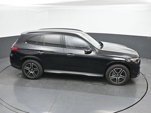 Used 2024 Mercedes-Benz GLC 300 4MATIC image 30
