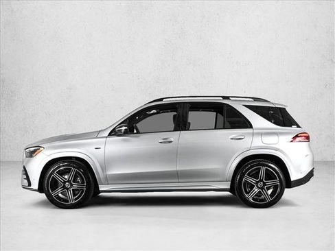 Used 2025 Mercedes-Benz GLE 450e 4MATIC image 9