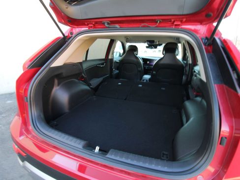 Used 2023 Kia Niro EX image 21