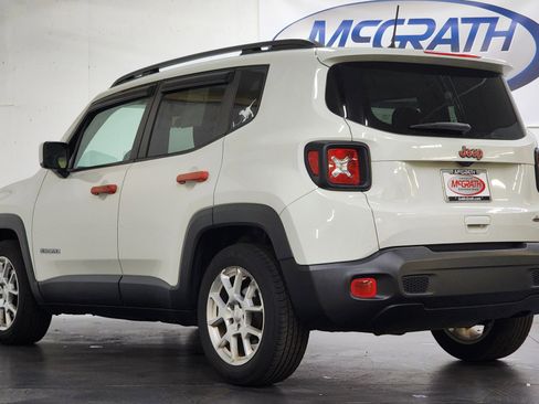 Used 2020 Jeep Renegade Latitude w/ UConnect 8.4 Nav Group FWD image 9