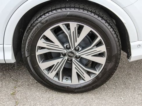 Used 2023 Audi Q4 e-tron Premium Plus w/ Premium Plus RWD image 10