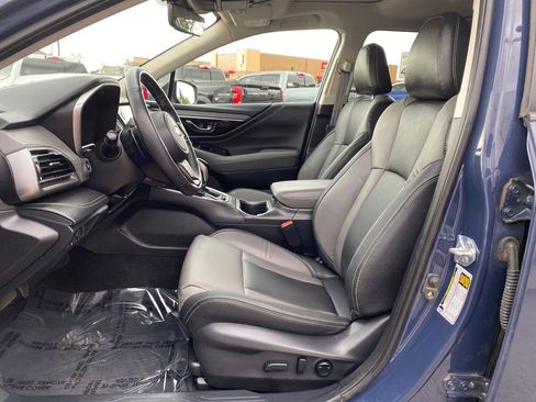 Used 2025 Subaru Outback Onyx Edition XT AWD/4WD image 9