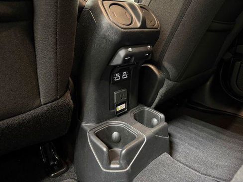 Certified 2025 Jeep Wrangler Unlimited Sahara AWD/4WD image 23
