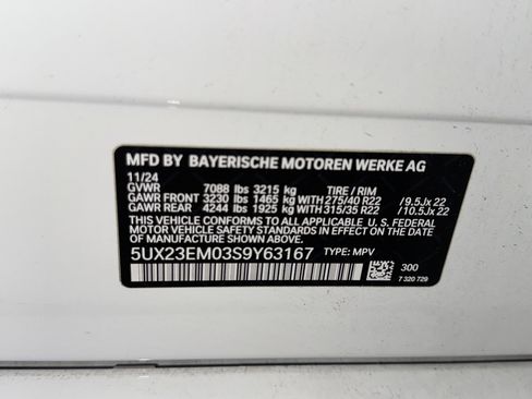 Used 2025 BMW X7 xDrive40i w/ M Sport Package image 39