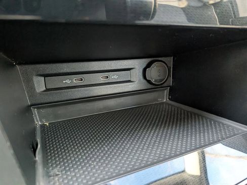 Certified 2025 Volkswagen Taos S image 34