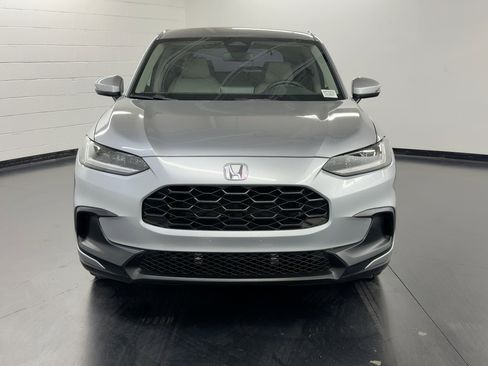 Certified 2023 Honda HR-V LX image 6