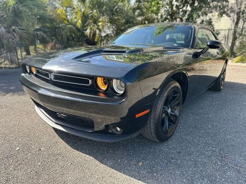 Used 2021 Dodge Challenger SXT w/ Driver Convenience Group image 1