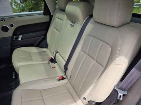 Certified 2022 Land Rover Range Rover Sport HSE Silver Edition image 16