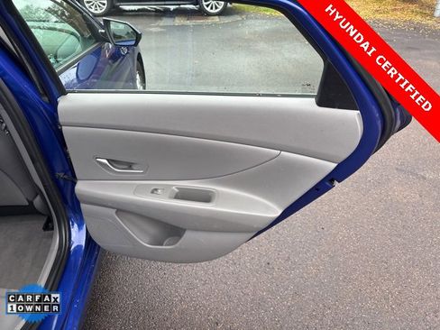 Certified 2021 Hyundai Elantra SE image 6