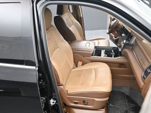 Used 2022 RAM 3500 Limited AWD/4WD image 19