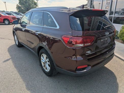 Used 2019 Kia Sorento AWD w/ LX Convenience Package image 3