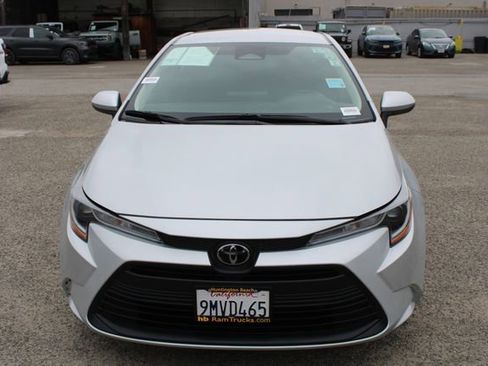 Used 2024 Toyota Corolla LE FWD image 2