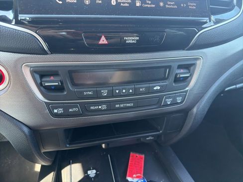 Used 2025 Honda Ridgeline Sport image 20