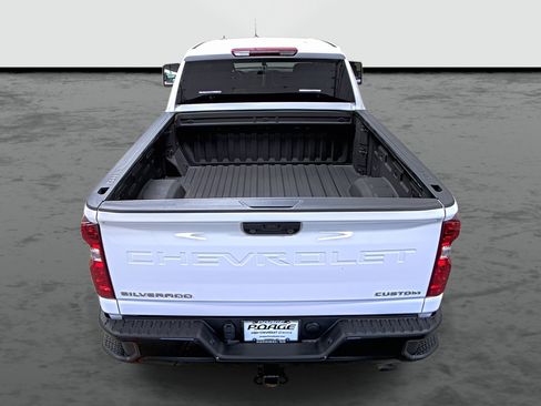 Used 2024 Chevrolet Silverado 2500 Custom w/ Custom Convenience Package AWD/4WD image 3