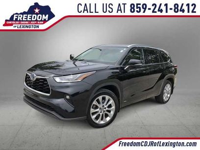Used 2023 Toyota Highlander Limited