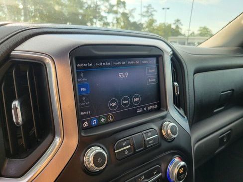 Used 2020 GMC Sierra 1500 Elevation w/ Elevation Value Package image 21