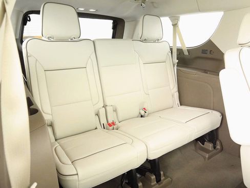 Used 2022 GMC Yukon XL Denali image 18