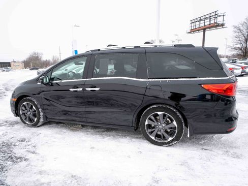 Used 2023 Honda Odyssey Elite image 4