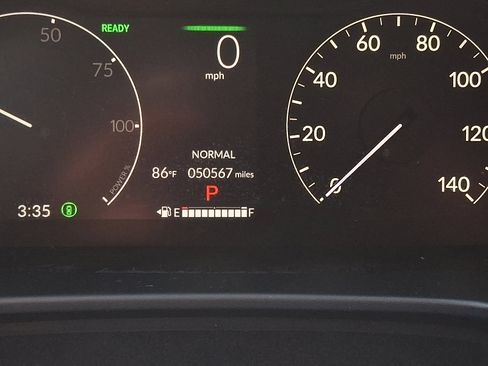 Used 2023 Honda CR-V Sport Touring image 2