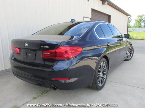 Used 2017 BMW 530i xDrive AWD/4WD image 4