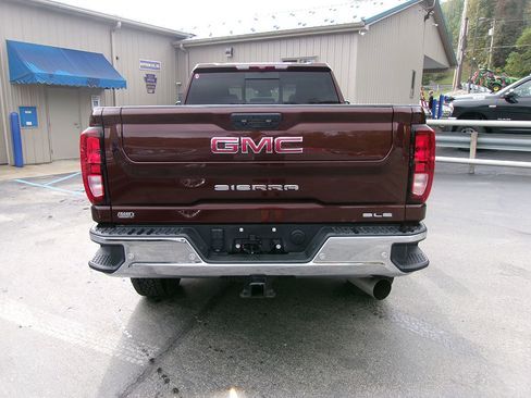 Used 2024 GMC Sierra 2500 SLE w/ SLE Value Package; image 14