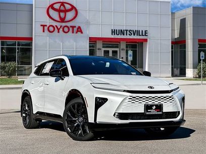 New 2025 Toyota Crown Signia