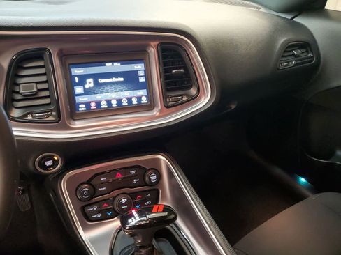 Used 2020 Dodge Challenger SXT RWD image 28