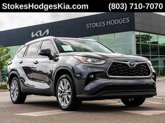 Used 2022 Toyota Highlander Limited FWD video 1