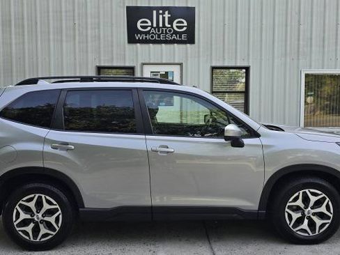 Used 2020 Subaru Forester Premium w/ Popular Package #1 AWD/4WD image 6