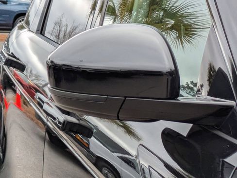 Used 2024 Land Rover Range Rover Evoque S image 10