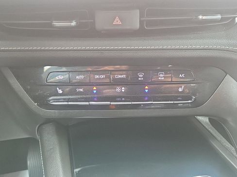 Used 2023 Buick Envision Essence FWD image 20