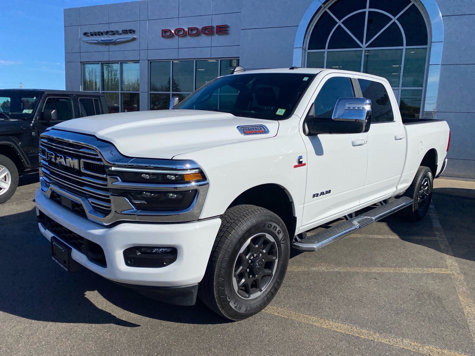 Used 2026 RAM 2500 Laramie AWD/4WD image 1
