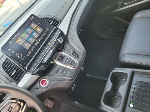 Certified 2025 Honda Odyssey EX-L image 37