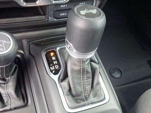 Used 2025 Jeep Wrangler Unlimited Sahara AWD/4WD image 7