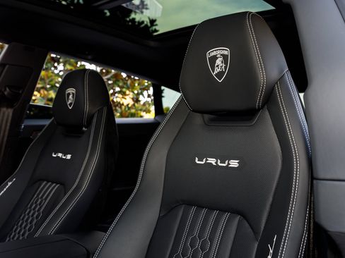 Used 2024 Lamborghini Urus Performante image 34