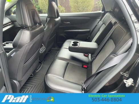 Used 2023 Nissan Ariya AWD image 36