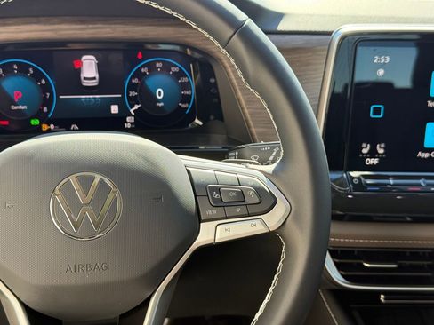 New 2026 Volkswagen Atlas SEL image 15