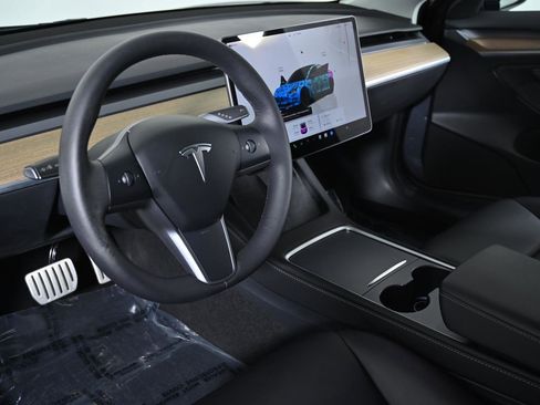 Used 2023 Tesla Model 3 Performance image 11
